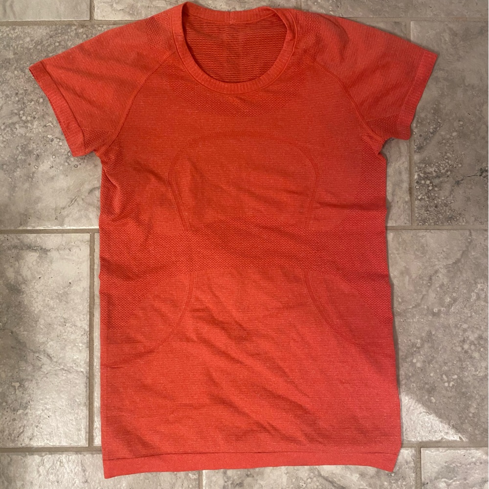 lululemon swiftly tech shirt size 6